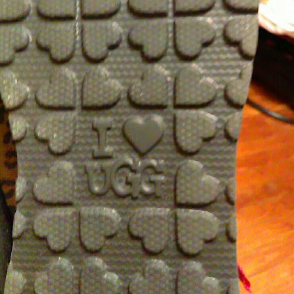 Cheetah print Uggs - Picture 3 of 3